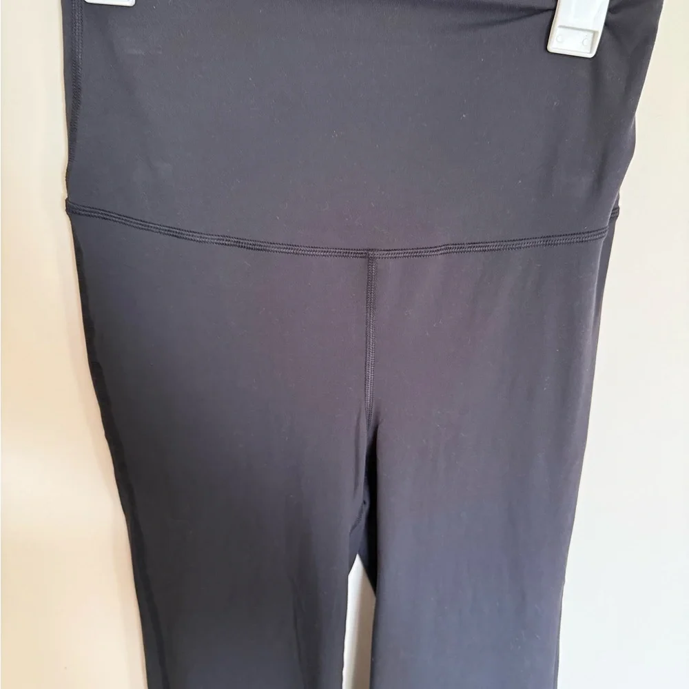 Isabel NWOT Maternity High Rise Flare Leggings Sz Small Casual Athlesuire Lounge - Picture 4 of 10